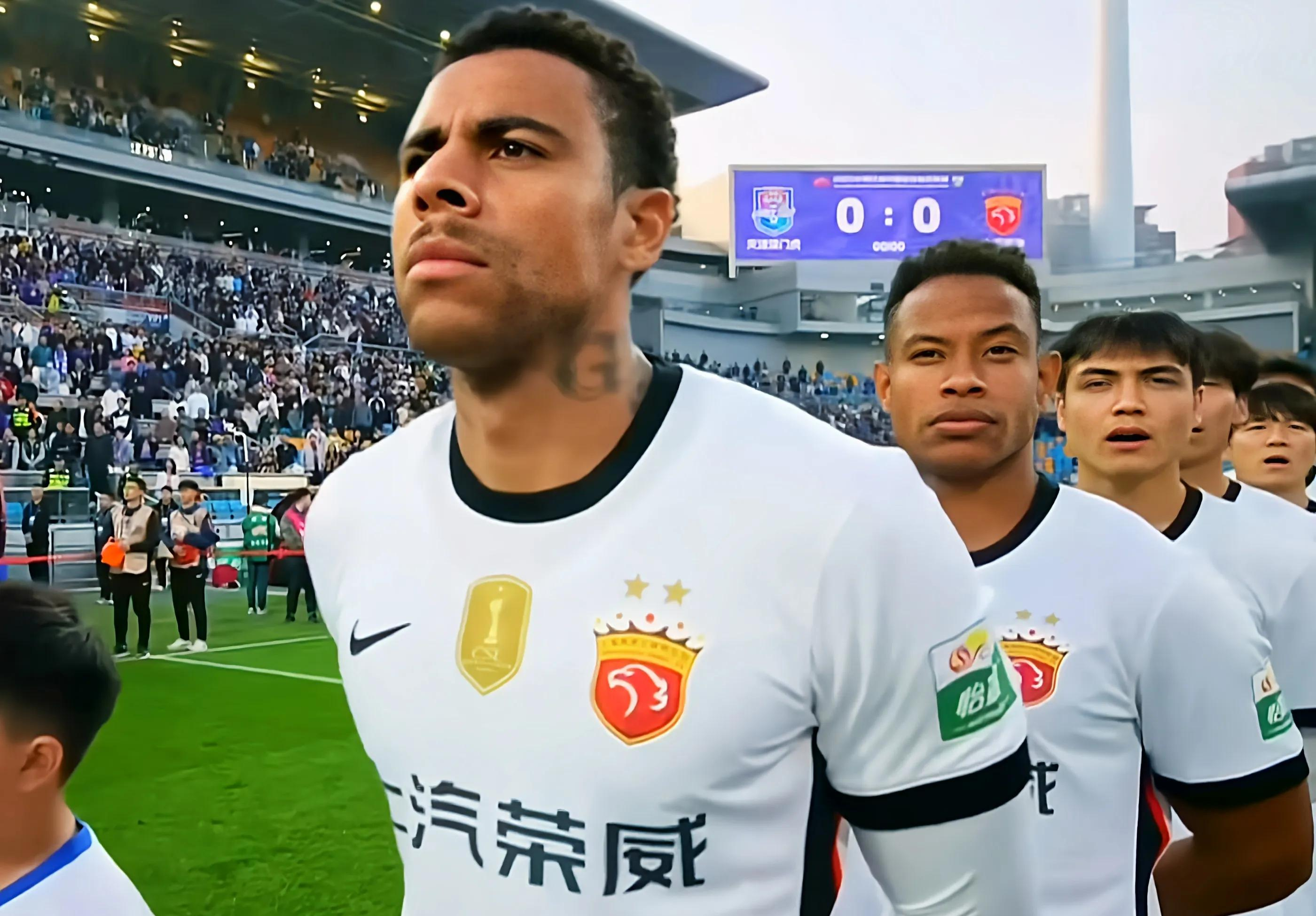 包含清晨葡超焦点战,北京国安外线爆发,目标明确,年轻球员得到机会的词条 包含清晨葡超焦点战,北京国安外线爆发,目标明确,年轻球员得到机会的词条